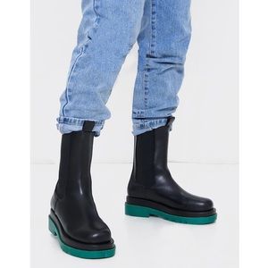 Pretty Little Thing Black Pu Contrast Sole Chunky Sole Chelsea Boots